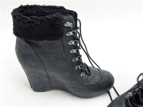 Women's Bellissimo Scarpe Boots Sz 5.5 | Property Room