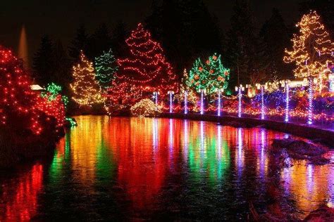 Beautiful Christmas lights | Beautiful christmas scenes, Christmas lights, Christmas scenes