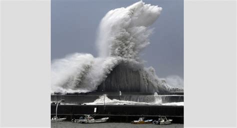 Japan Gets Hit With Strongest Typhoon In 25 Years - FRPLive