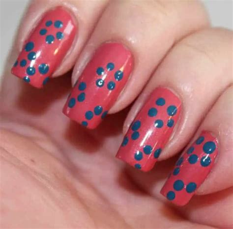 30 Beautiful Dotted Nail Art Designs Examples – SheIdeas