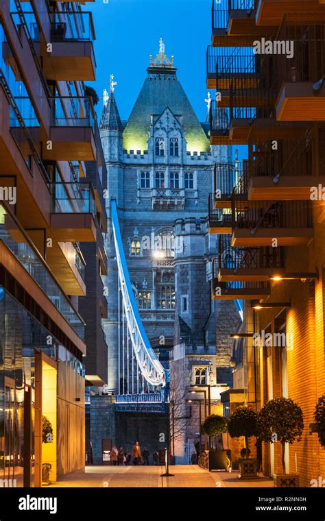 Apartment balcony london night hi-res stock photography and images - Alamy