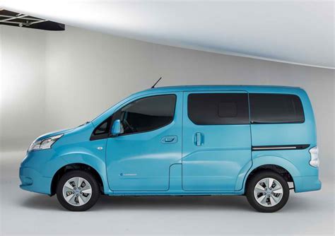 2015 Nissan e-NV200 Review & Pictures