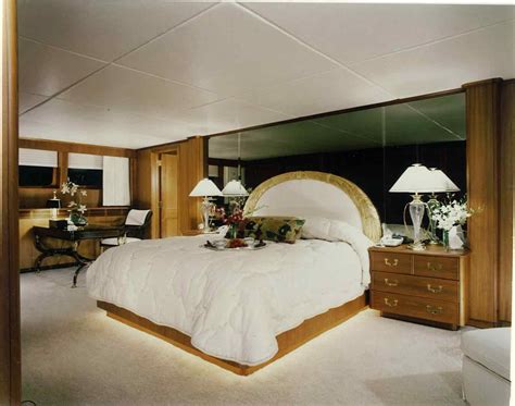 Yacht — Design Authentic Interior Design