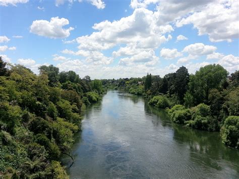 Waikato River, Hamilton city, New Zealand | Waikato River, H… | Flickr