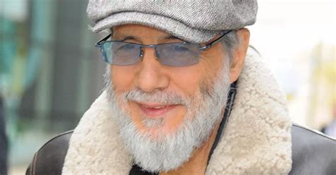 Yusuf Islam harks back to his Cat Stevens days to play charity show for ...