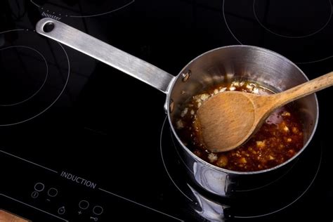 What Is a Saucepan and What is It Used For? (Updated 2024)