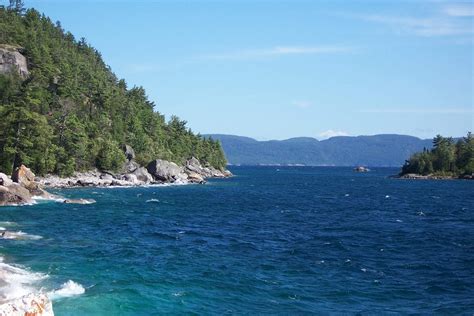 Where Is Lake Superior | Lake Superior Agawa Rock in Ontario Canada ...