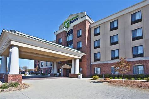 HOLIDAY INN EXPRESS HOTEL & SUITES ANDERSON $82 ($̶1̶0̶0̶) - Updated 2018 Prices & Reviews - IN ...