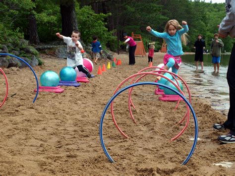 Newfound Lake Fair - Kids Games | Kinder hindernisparcours, Hula, Camping aktivitäten