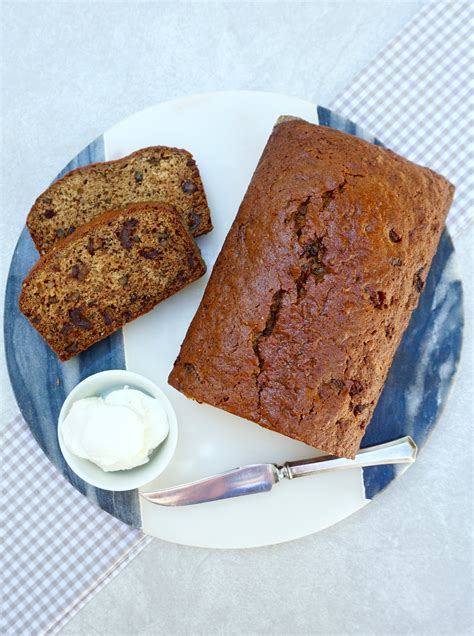 Date Nut Bread is an easy, delicious, sweet, quick bread. | Recipe | Date nut bread, Nut bread ...