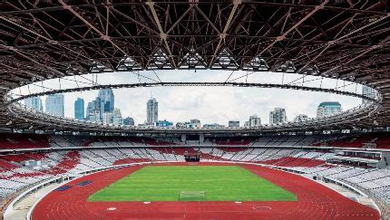 Football in Gelora Bung Karno Stadium | Football Ticket Net