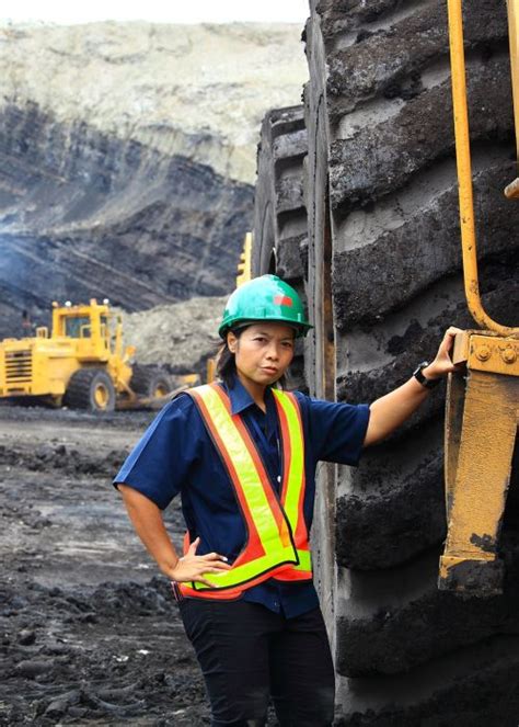 Connecting Women with Careers in Mining — Artemisa Mining Challenge