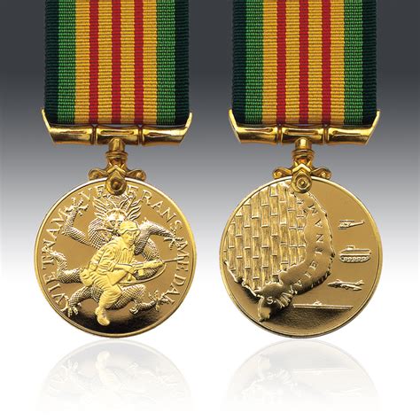 Vietnam Veterans Full Size Medal | Vietnam veterans, Medals, Veterans services