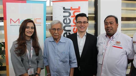 Industry Champion – A Conversation with Tun Daim Zainuddin ...