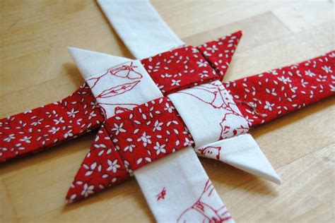 Make a Danish Star Ornament With Fabric | Fabric christmas ornaments ...