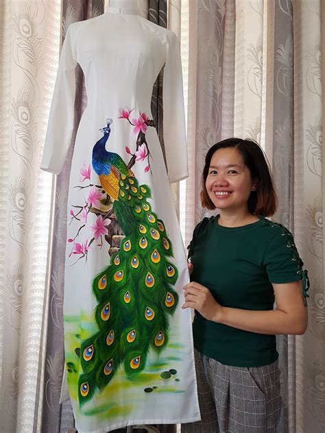 Ghim trên fabric painting | Thời trang, Áo dài