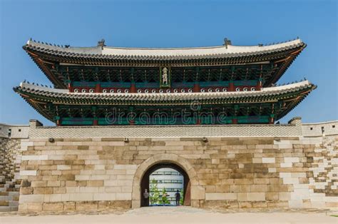 Namdaemun Gate stock photo. Image of plaza, namdaemun - 35877272