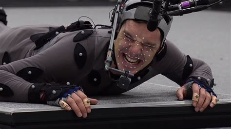 Watch: Benedict Cumberbatch Film the Smaug Motion Capture for 'The ...