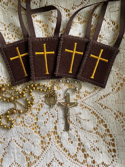 MANTLE OF MARY® Reversible Brown Scapular Design Colors 3 - Etsy in 2022 | Scapular, Color ...