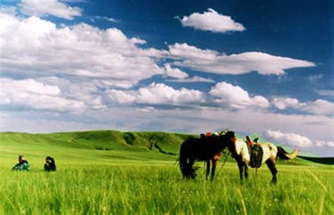 Inner-Mongolia Grassland and Desert Tour: Inner Mongolia Adventure Tour