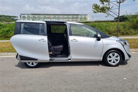 PRE-OWNED - TOYOTA SIENTA HYBRID 1.5A X - SILVER - 23FEB23 - M9 International Pte Ltd