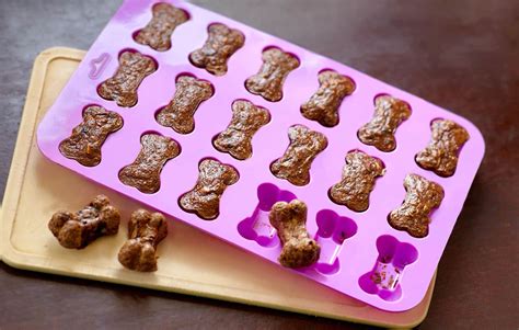 Exploring Silicone Dog Treat Molds for Homemade Treats