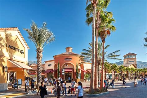 Cabazon Premium Outlets Palm Springs | Paul Smith