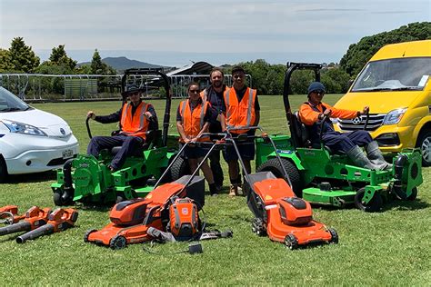 Grounds maintenance goes green - News - AUT