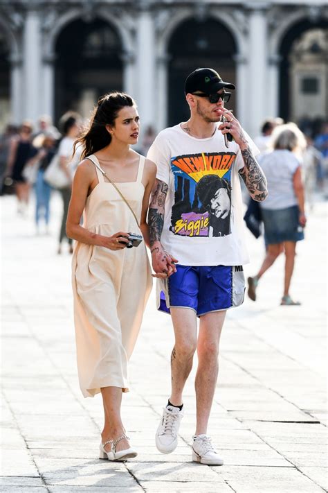 MARGARET QUALLEY and Pete Davidson Out in Venice 09/02/2019 – HawtCelebs