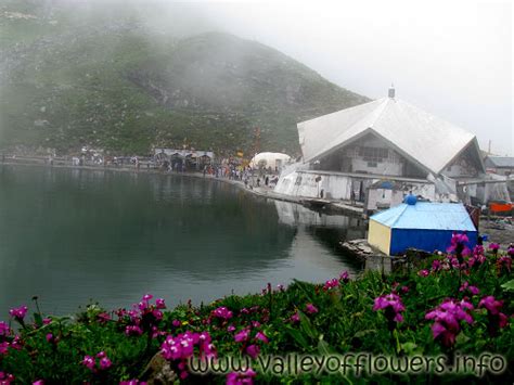 Hemkund Sahib, Hemkund Sahib Yatra By Helicopter Hemkund Sahib History