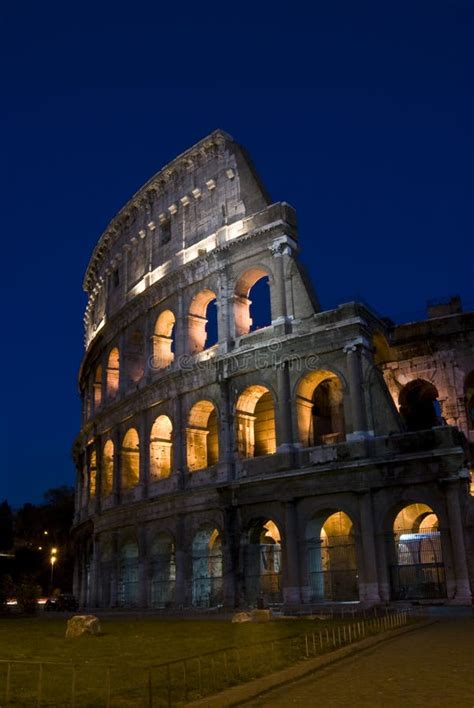 Coliseum at night stock image. Image of italian, night - 8995113