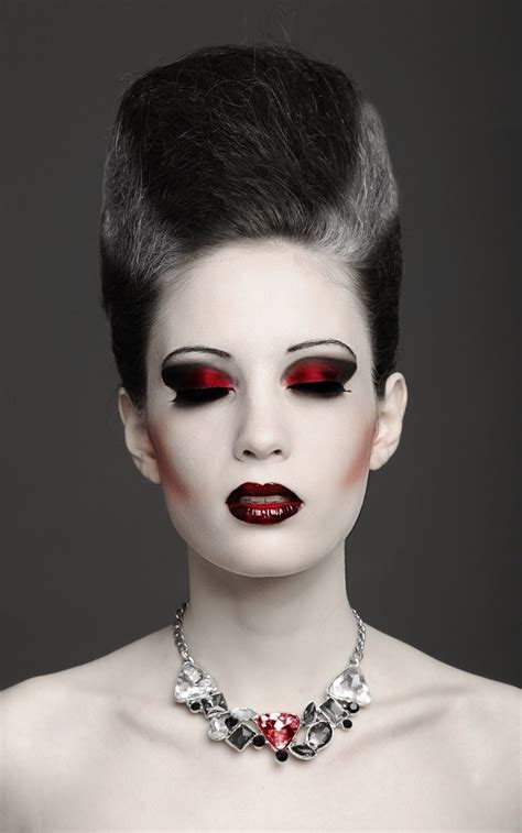 Pin by Sorina Popescu on Beauty (make-up and hair) - inspiration | Bride of frankenstein makeup ...