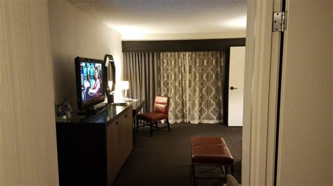 Sheraton Mission Valley (San Diego, CA) – Standard Suite Upgrade! – Traveling Tiger