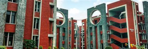 The Best Engineering Colleges in Delhi and Where to Live Nearby