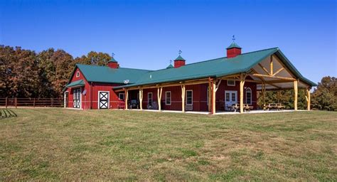 Morton Buildings stall barn with living quarters in Lonedell, Missouri ...