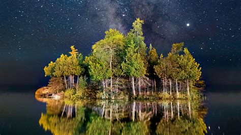 How to Shoot Stunning Landscape Photos at Night