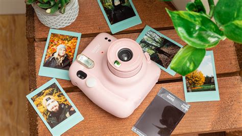 Fujifilm Instax Mini 11 review: A simple camera for instant photo fun ...