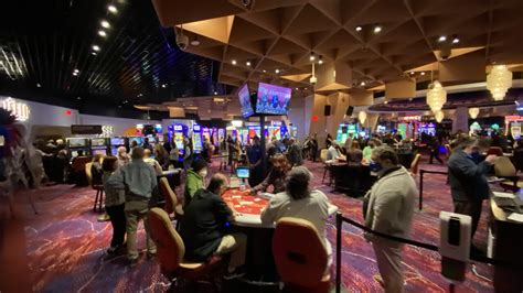 Virgin Hotels opens new sportsbook ahead of Super Bowl LVII weekend