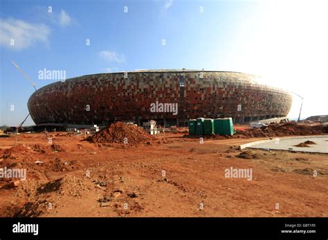 Soccer - FIFA World Cup 2010 - Soccer City Stadium construction ...