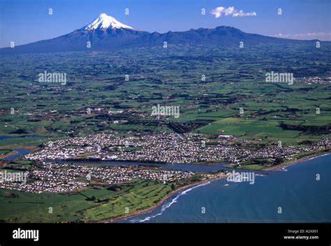 Mt Taranaki Egmont Waitara North Island New Zealand aerial Stock Photo ...