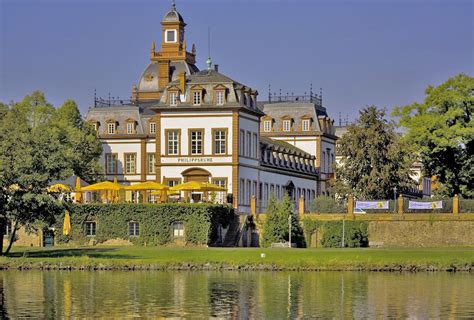 Hanau : Castle Philippsruhe seen from the Mainufer | Places to visit ...