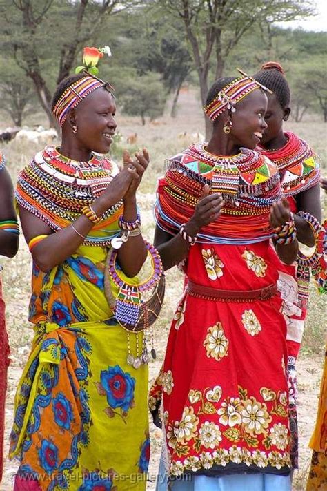 Masai women, traditional dress in Kenya, Samburu N.P (With images ...