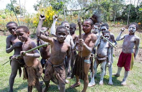 Spirits Of Papua New Guinea: Rites & Rituals In Mount Hagen - Jay Tindall