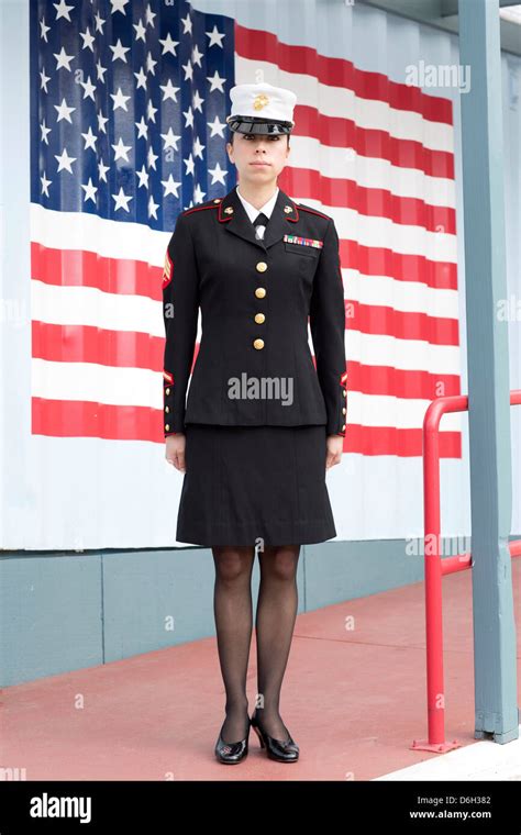 Marine Dress Uniform Stock Photos & Marine Dress Uniform Stock Images ...