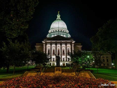 Madison, Wisconsin State Capitol | Jonathan Timar