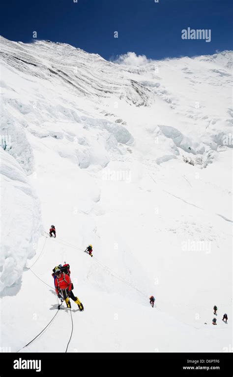 Lhotse face everest expedition hi-res stock photography and images - Alamy