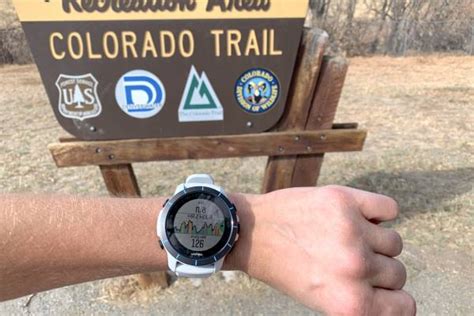 Review: Wahoo's First GPS Smartwatch, the Do-It-All ELEMNT RIVAL | GearJunkie