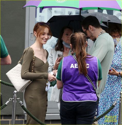 Phoebe Dynevor & Pete Davidson Flaunt Cute PDA at Wimbledon - First ...