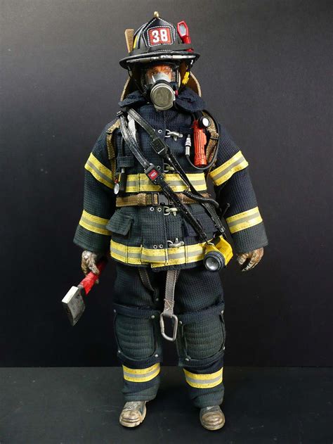 Firefighter Gear: What Do Firefighters Wear? - HCI College