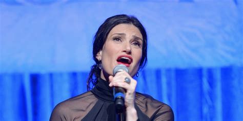 Idina Menzel Won't Just Wake Up And Sing 'Let It Go' At The Oscars ...